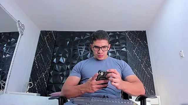 Snapshot of JeffDaltton chatting on October 2025 08:20:02 PM JeffDaltton online show from October 2025 08:20:02 PM