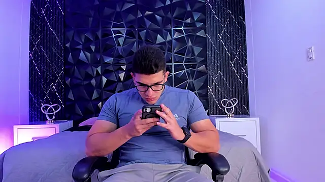 Snapshot of JeffDaltton chatting on November 2025 08:19:02 PM JeffDaltton online show from November 2025 08:19:02 PM