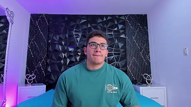 Snapshot of JeffDaltton chatting on November 2025 08:03:01 PM JeffDaltton online show from November 2025 08:03:01 PM