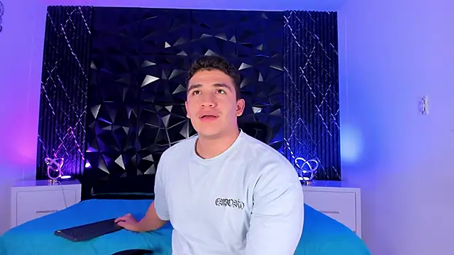 Snapshot of JeffDaltton chatting on November 2025 08:18:01 PM JeffDaltton online show from November 2025 08:18:01 PM