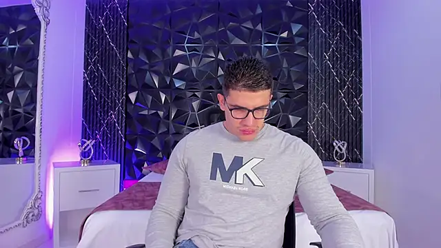 Snapshot of JeffDaltton chatting on December 2025 08:25:01 PM JeffDaltton online show from December 2025 08:25:01 PM