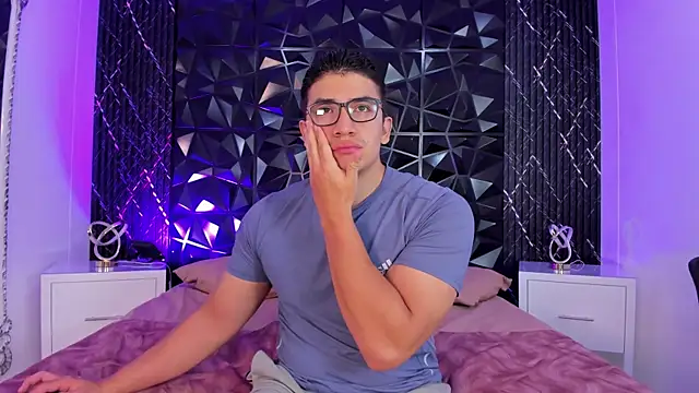 Snapshot of JeffDaltton chatting on December 2025 08:24:02 PM JeffDaltton online show from December 2025 08:24:02 PM