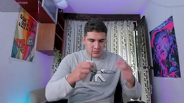 Snapshot of JeffDaltton chatting on January 2026 07:51:02 PM JeffDaltton online show from January 2026 07:51:02 PM