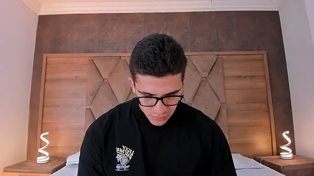 Snapshot of JeffDaltton chatting on March 2026 12:21:01 PM JeffDaltton online show from March 2026 12:21:01 PM