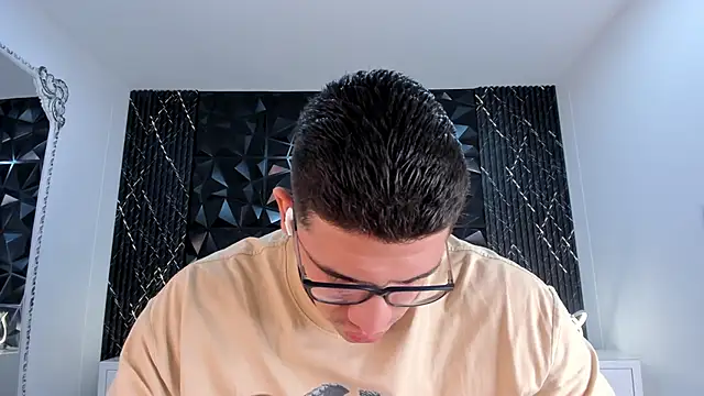 Snapshot of JeffDaltton chatting on April 2026 01:41:01 PM JeffDaltton online show from April 2026 01:41:01 PM