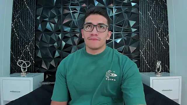 Snapshot of JeffDaltton chatting on April 2026 12:46:02 PM JeffDaltton online show from April 2026 12:46:02 PM