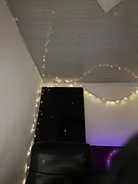 Snapshot of salome_polaniiee chatting on January 2025 08:22:01 AM salome polaniiee online show from January 2025 08:22:01 AM