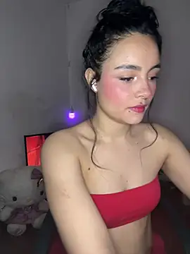 Snapshot of salome_polaniiee chatting on July 2026 05:49:02 AM salome polaniiee online show from July 2026 05:49:02 AM