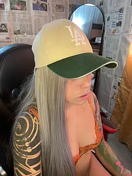 i am nina  online show from February 2026 07:56:02 PM