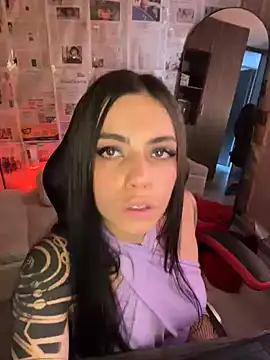 Snapshot of i_am_nina_ chatting on April 2026 09:01:01 PM i am nina online show from April 2026 09:01:01 PM
