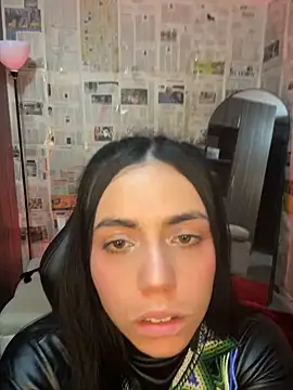 Snapshot of i_am_nina_ chatting on April 2026 03:35:02 AM i am nina online show from April 2026 03:35:02 AM