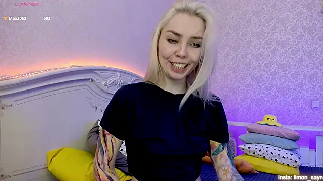 LillyMoure  online show from January 2025 02:47:01 AM