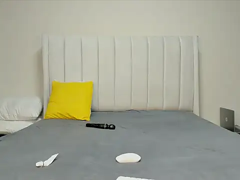 Snapshot of _heavenlysent chatting on October 2025 04:22:01 AM heavenlysent online show from October 2025 04:22:01 AM