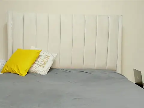 Snapshot of _heavenlysent chatting on November 2025 04:36:02 AM heavenlysent online show from November 2025 04:36:02 AM