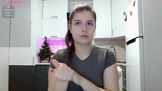 SayMeow  online show from December 2025 01:34:01 AM