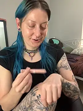 Snapshot of MissCumberdale chatting on September 2025 04:06:01 PM MissCumberdale online show from September 2025 04:06:01 PM