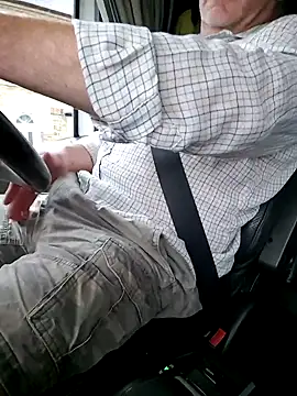 Snapshot of Tobyp677 chatting on October 2025 08:17:01 AM Tobyp677 online show from October 2025 08:17:01 AM