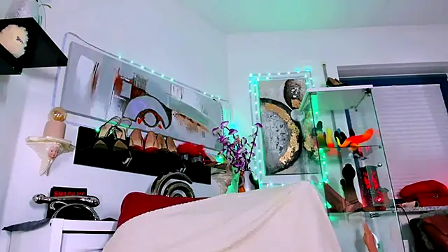 2bigass4 u online show from March 2026 08:26:33 AM