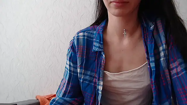 Snapshot of HoneyWiles chatting on February 2025 12:39:01 PM HoneyWiles online show from February 2025 12:39:01 PM