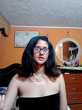 Snapshot of sofia_101 chatting on October 2025 06:09:01 AM sofia 101 online show from October 2025 06:09:01 AM