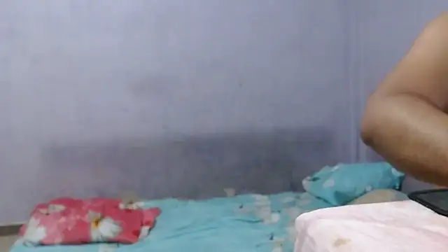 Snapshot of sexy_couple29 chatting on December 2024 04:14:02 AM sexy couple29 online show from December 2024 04:14:02 AM