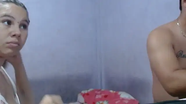 Snapshot of sexy_couple29 chatting on December 2024 10:18:02 AM sexy couple29 online show from December 2024 10:18:02 AM