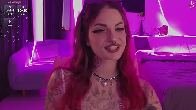 BratzieDarsie online show from June 2026 02:15:01 PM