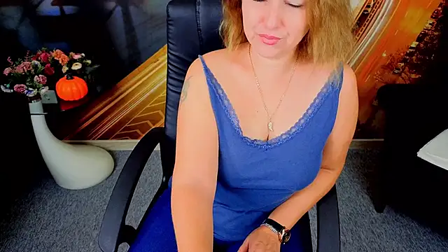 EmmaxPark online show from November 2025 06:35:02 AM