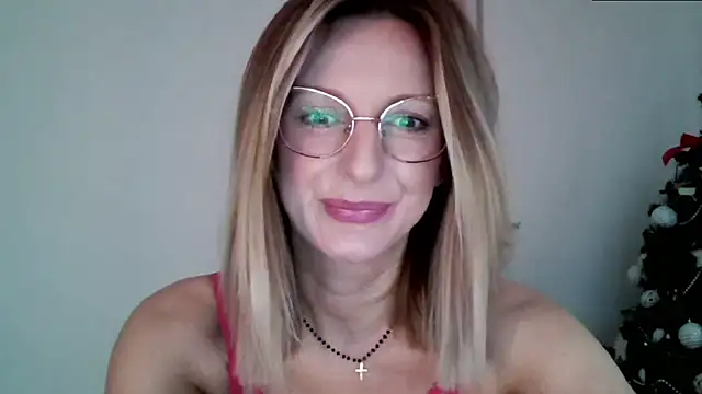 Snapshot of HornyJudith chatting on December 2024 07:50:01 AM HornyJudith online show from December 2024 07:50:01 AM