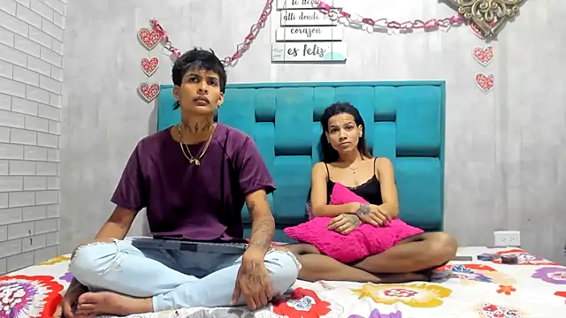 chicamir22 online show from December 2025 08:14:01 PM