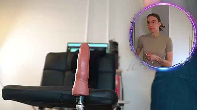 Snapshot of Miss69Ri99 chatting on April 2026 10:29:01 PM Miss69Ri99 online show from April 2026 10:29:01 PM