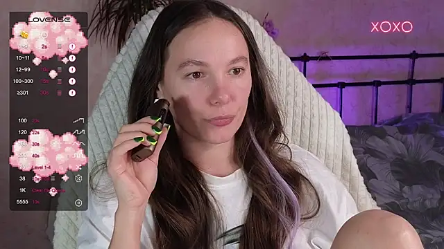 lil luna x online show from March 2026 08:03:01 PM