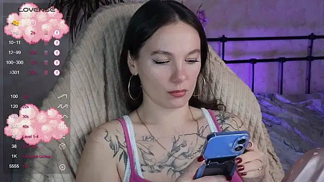 lil luna x online show from April 2026 09:39:33 PM