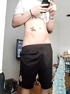 Snapshot of LiverandBrat77 chatting on February 2025 04:14:01 PM LiverandBrat77 online show from February 2025 04:14:01 PM