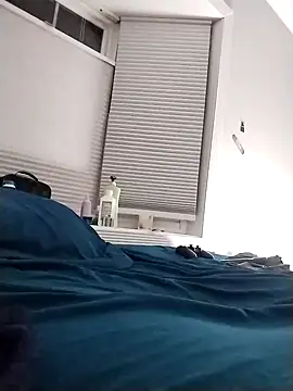 Snapshot of LiverandBrat77 chatting on February 2025 07:04:02 AM LiverandBrat77 online show from February 2025 07:04:02 AM