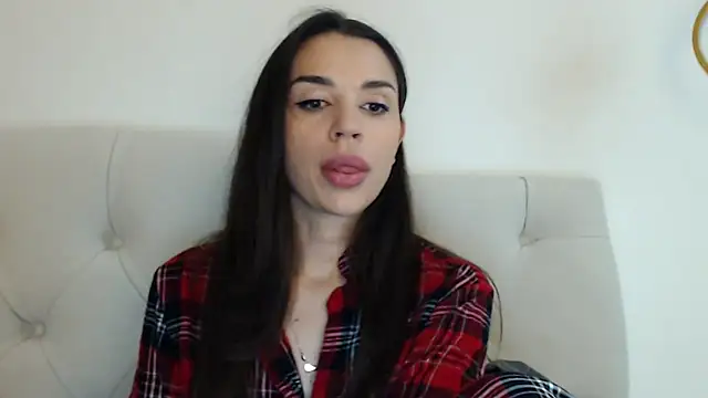 Mika Gold online show from September 2025 05:51:02 PM