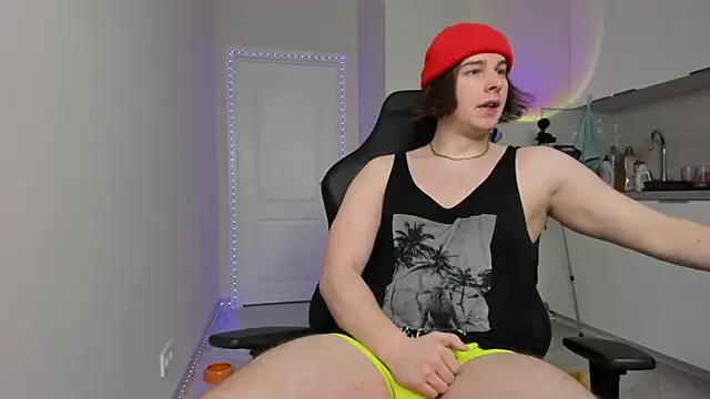 Snapshot of Vincent_Strong chatting on February 2025 07:33:02 AM Vincent Strong online show from February 2025 07:33:02 AM