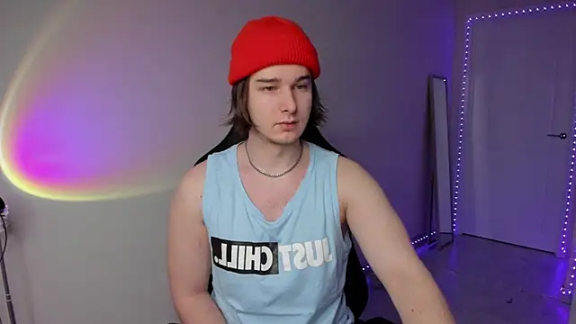 Snapshot of Vincent_Strong chatting on March 2025 01:14:02 AM Vincent Strong online show from March 2025 01:14:02 AM