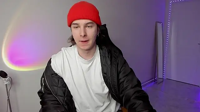 Snapshot of Vincent_Strong chatting on March 2025 01:17:02 AM Vincent Strong online show from March 2025 01:17:02 AM