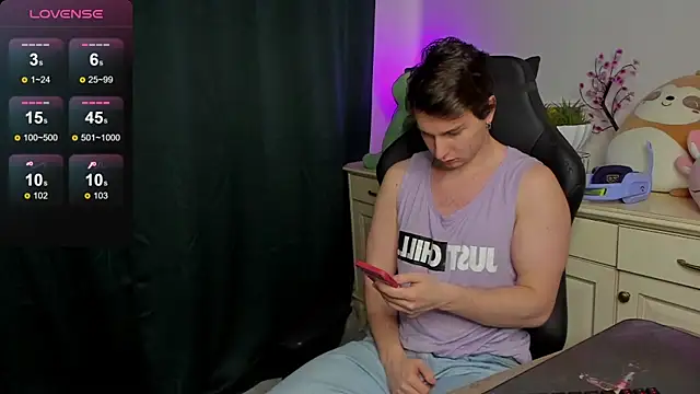 Snapshot of Vincent_Strong chatting on September 2025 12:10:02 PM Vincent Strong online show from September 2025 12:10:02 PM