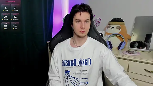 Vincent Strong online show from March 2026 01:05:01 PM