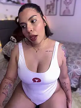 GigiiStone online show from March 2025 10:10:01 PM