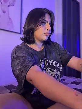 GigiiStone online show from September 2025 10:43:01 PM