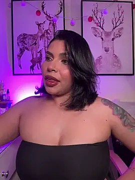 GigiiStone online show from April 2026 10:40:02 PM