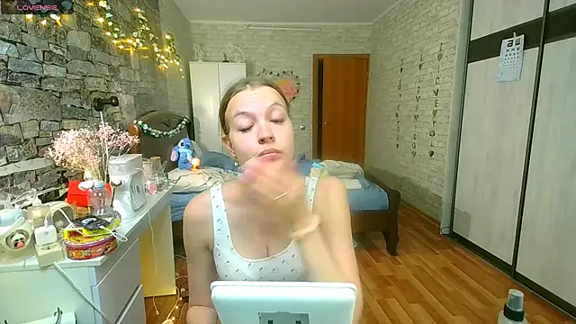   Aphrodita  wow   online show from June 2026 12:09:02 PM