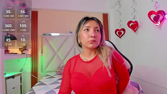 Snapshot of Happy_tits chatting on February 2025 07:11:01 PM Happy tits online show from February 2025 07:11:01 PM