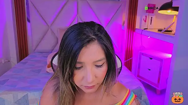 Snapshot of Happy_tits chatting on October 2025 06:50:02 PM Happy tits online show from October 2025 06:50:02 PM