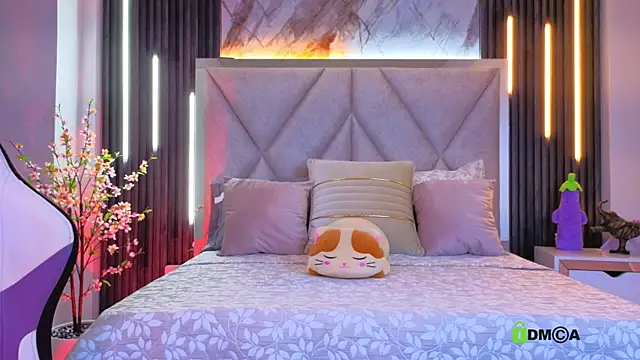 Snapshot of Happy_tits chatting on November 2025 11:10:02 AM Happy tits online show from November 2025 11:10:02 AM