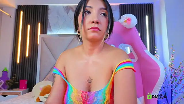 Snapshot of Happy_tits chatting on November 2025 12:30:01 PM Happy tits online show from November 2025 12:30:01 PM