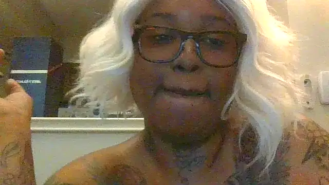 Snapshot of ShaBrimDaPornstar chatting on December 2025 07:18:01 PM ShaBrimDaPornstar online show from December 2025 07:18:01 PM